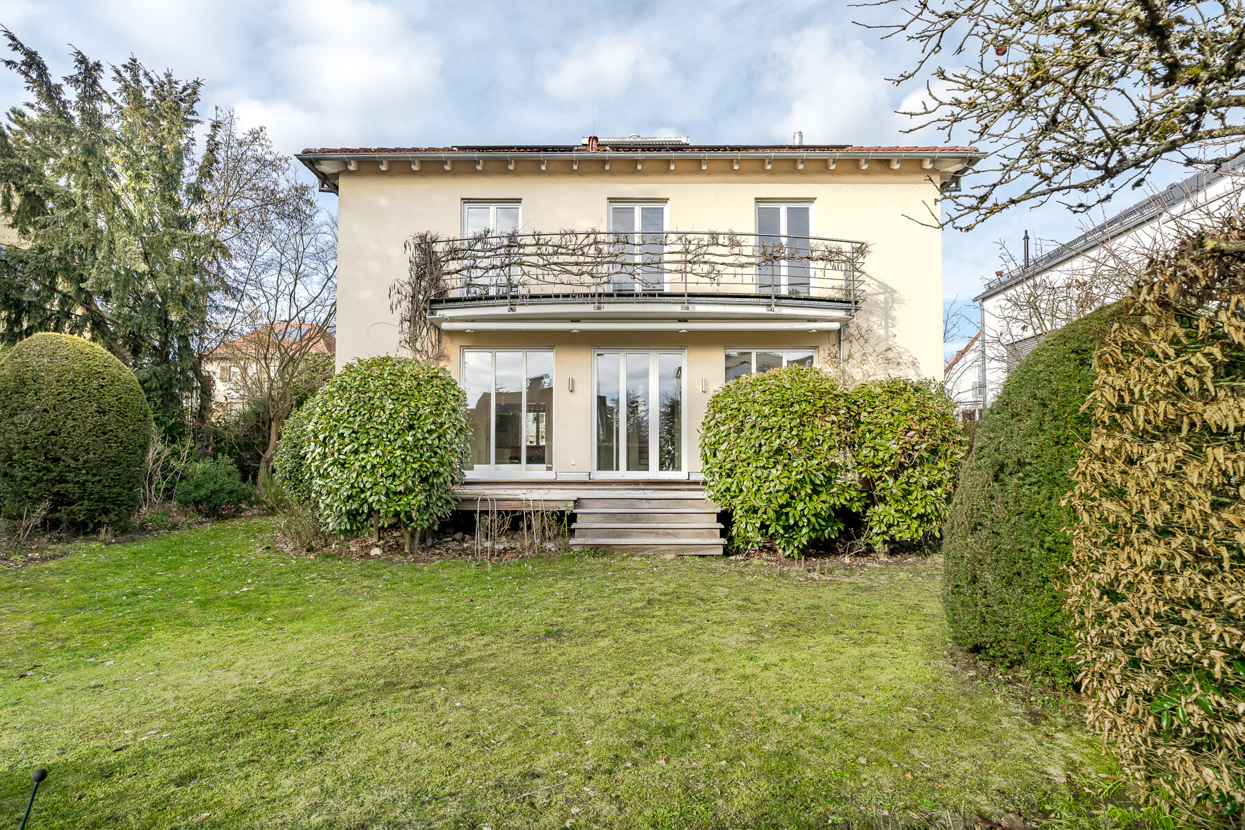 Ideales Familienhaus in ruhiger Maasgrund Lage, 61440 Oberursel, Einfamilienhaus