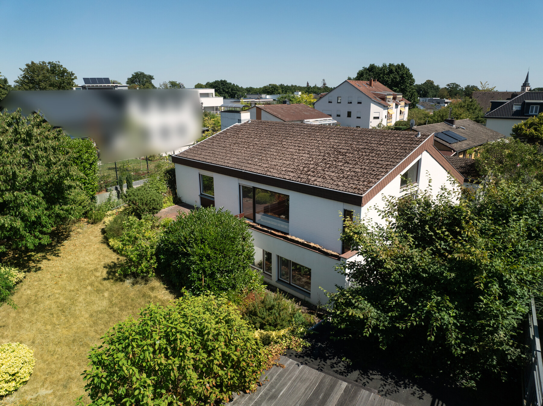 Architektur statt Standard. Wohnen in Schwimmbadnähe., 61440 Oberursel, Einfamilienhaus